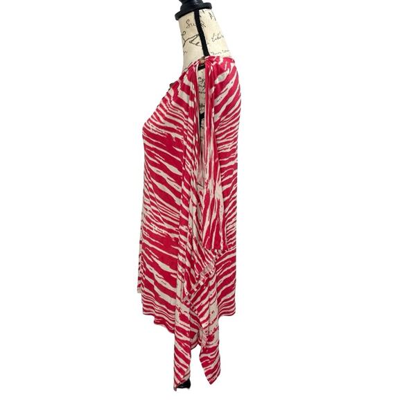 MICHAEL Michael Kors Red & White Animal Print Boat Neck Cold-Shoulder Top Large - Picture 4 of 13